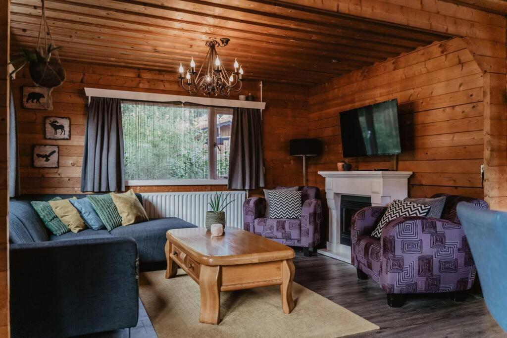 Cosy And Romantic Forest House Met Sauna Op De Veluwe Putten Esterno foto